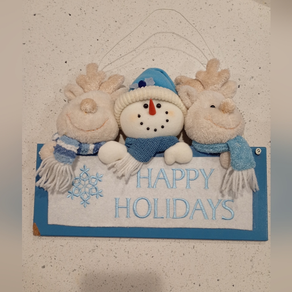 ❄️Happy Holidays❄️ Cute Reindeer + Snowman Stuffies Wall Hanging!!